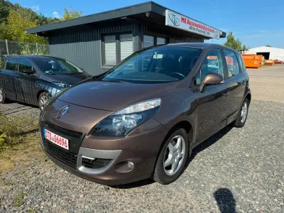 Gebraucht Renault Scénic III Expression 110 PS (80 kW) 2011 Braun Van / Kleinbus