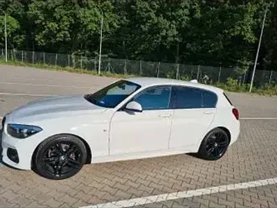 Gebraucht BMW 118 M Sport 136 PS (100 kW) 2018 Weiß Kleinwagen