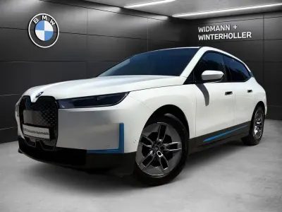 Gebraucht BMW iX 239 kW (326 PS) 2022 Weiß SUV