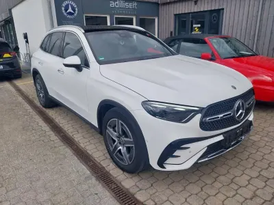 Używany Mercedes GLC220 AMG 197 KM (144 kW) 2023 Biały SUV