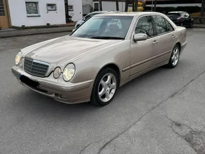 Gebraucht Mercedes E320 224 PS (164 kW) 2000 Beige Limousine