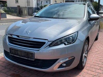 Grau Gebraucht 2014 Peugeot 308 Allure Limousine | 6.500 € (Fairer Preis)