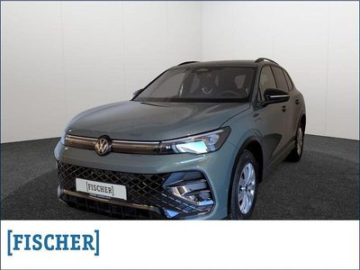Gruen Gebraucht 2025 VW Tiguan R-line SUV | 59.985 €