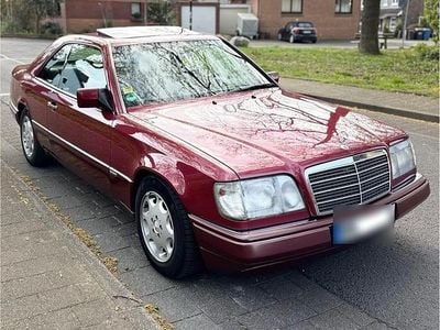 Second-hand Mercedes E320 220 CP (161 kW) 1994 Roșu Coupe