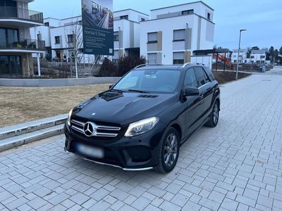 gebraucht Mercedes GLE350 d 4MATIC AMG-Line/Luftfahrwerk/Panodach