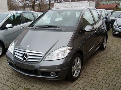 Gebraucht Mercedes A160 Avantgarde 95 PS (69 kW) 2011 Grau Limousine