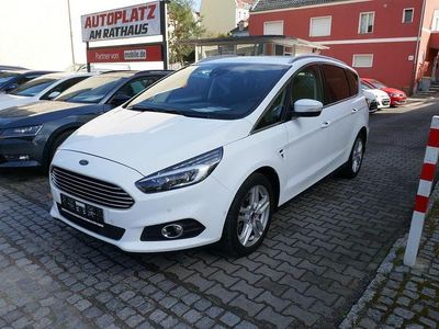 Gebraucht Ford S-MAX Titanium 190 PS (139 kW) 2018 Weiß Van / Kleinbus