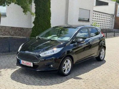 Gebraucht Ford Fiesta Titanium 101 PS (74 kW) 2017 Schwarz Kleinwagen