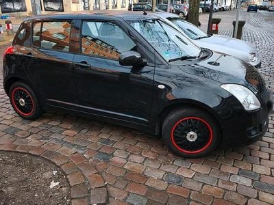 Gebraucht Suzuki Swift 94 PS (69 kW) 2010 Schwarz Kleinwagen
