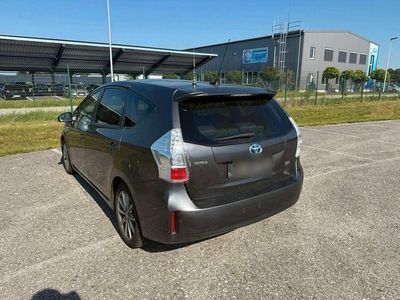 Toyota Prius+