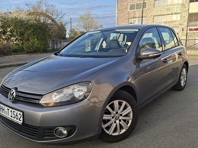 Gebraucht VW Golf VI 105 PS (77 kW) 2011 Grau Kleinwagen