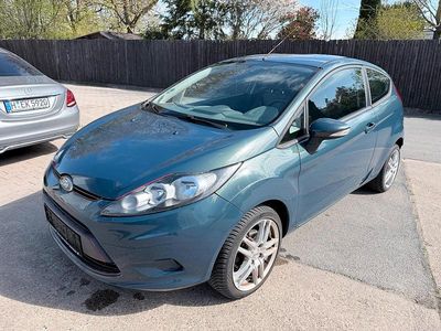 Gebraucht Ford Fiesta 82 PS (60 kW) 2009 Grau Kleinwagen