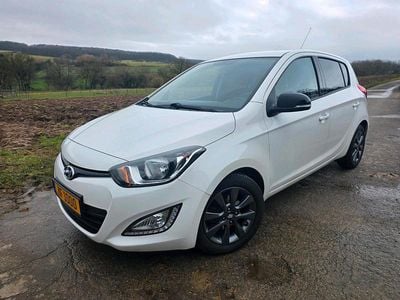 Weiß Gebraucht 2014 Hyundai i20 Kleinwagen | 4.800 € (Fairer Preis)