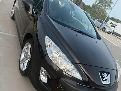 Gebraucht Peugeot 308 CC 120 PS (88 kW) 2009 Braun Cabrio
