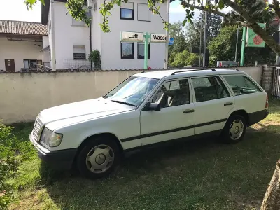 Gebraucht Mercedes E230 136 PS (100 kW) 1988 Weiß Kombi