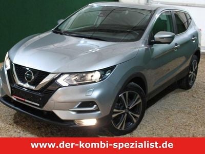 Silber Gebraucht 2018 Nissan Qashqai N-Connecta SUV | 17.850 € (Fairer Preis)