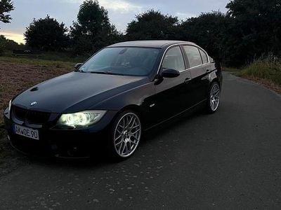 Schwarz Gebraucht 2005 BMW 330 M Performance Limousine | 7.399 € (Superpreis)