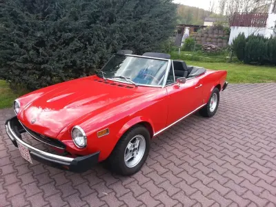 Brugt Fiat 124 Spider 84 HK (61 kW) 1975 Rød Cabriolet