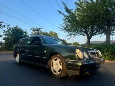 Mercedes E230
