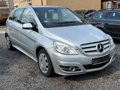 Mercedes B200