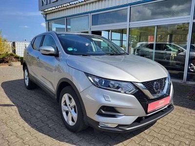 Second-hand Nissan Qashqai Acenta 160 CP (117 kW) 2019 Argintiu SUV
