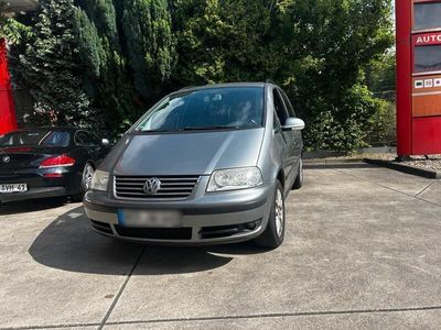 VW Sharan