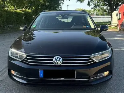 Gebraucht VW Passat Comfortline 125 PS (91 kW) 2018 Schwarz Limousine