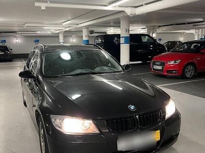 Schwarz Gebraucht 2006 BMW 320 Kombi | 4.000 € (Fairer Preis)