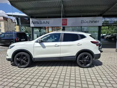 Gebraucht Nissan Qashqai N-Motion 159 PS (116 kW) 2019 Weiß SUV