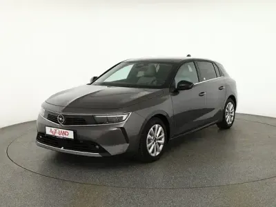 Usado Opel Astra Elegance 110 HP (80 kW) 2023 Cinzento Sedan