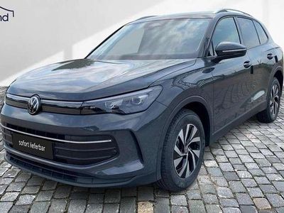 Gebraucht VW Tiguan Advance 150 PS (110 kW) 2024 Grau / dolphingrey SUV