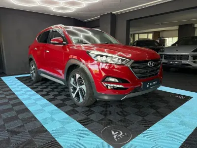 Gebraucht Hyundai Tucson 177 PS (130 kW) 2018 Rot SUV
