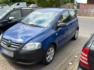 Używany VW Fox 60 KM (44 kW) 2010 Niebieski Hatchback