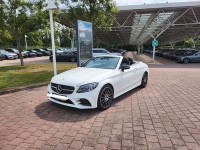 Gebraucht Mercedes C220 AMG 194 PS (142 kW) 2023 Weiß Cabrio