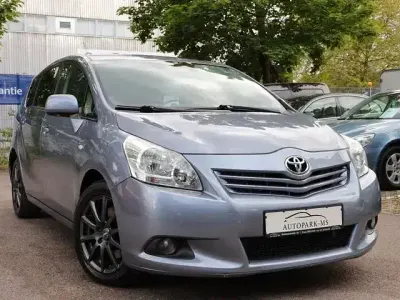Gebraucht Toyota Verso Life 150 PS (110 kW) 2010 Blau Van / Kleinbus