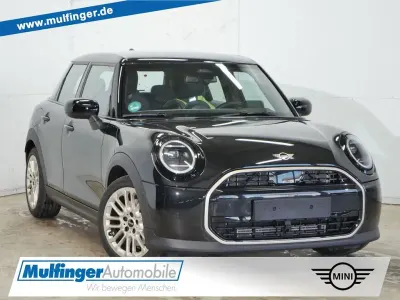 Używany Mini Cooper Favoured 114 kW (156 KM) 2025 Czarny Hatchback