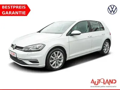 Gebraucht VW Golf VII Highline 150 PS (110 kW) 2019 Weiß Limousine