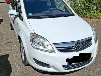Second-hand Opel Zafira Edition 140 CP (102 kW) 2009 Alb Monovolum
