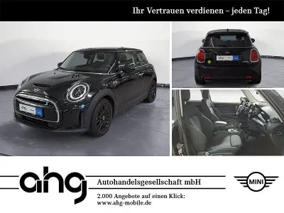 Gebraucht Mini Cooper SE Classic 135 kW (184 PS) 2023 Schwarz Kleinwagen