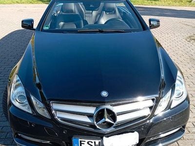 Mercedes E200