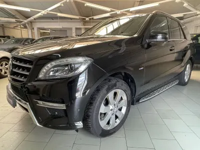 Gebraucht Mercedes ML350 AMG 258 PS (189 kW) 2012 Schwarz SUV