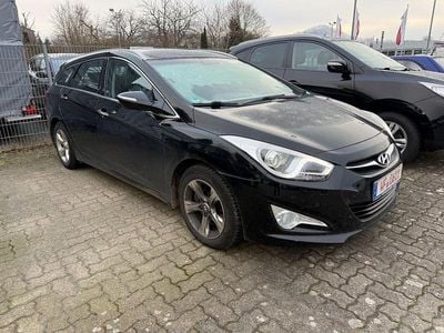 Schwarz Gebraucht 2014 Hyundai i40 Edition Kombi | 6.550 € (Teuer)