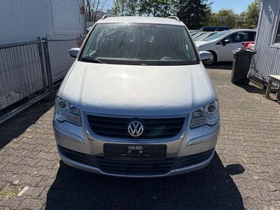 Second-hand VW Touran United 105 CP (77 kW) 2008 Argintiu Monovolum