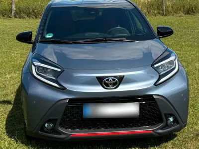 Gebraucht Toyota Aygo X 72 PS (52 kW) 2023 Grau SUV