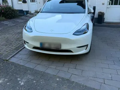 Used Tesla Model Y 378 kW (515 HP) 2023 White SUV