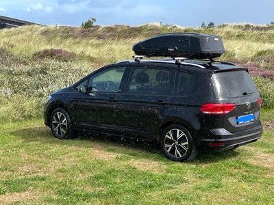 Schwarz Gebraucht 2024 VW Touran Move Van / Kleinbus | 32.400 € (Guter Preis)