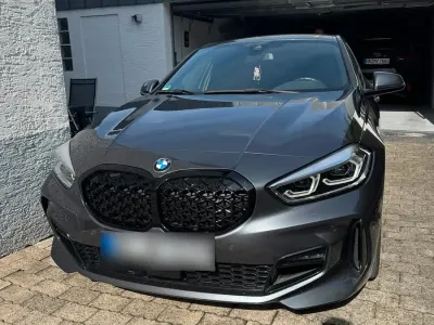 Gebraucht BMW 118 M Sport 140 PS (102 kW) 2019 Grau Kleinwagen