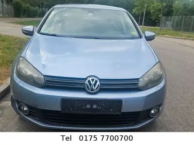 Gebraucht VW Golf VI Team 86 PS (63 kW) 2010 Blau Kleinwagen
