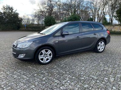 gebraucht Opel Astra 1.7 CDTI Sports~Klima~Tempomat~AHK~1.Hand