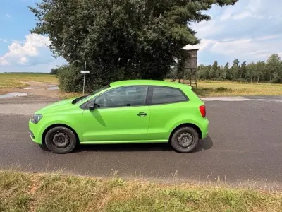 Gebraucht VW Polo Comfortline 60 PS (44 kW) 2017 Grün Kleinwagen